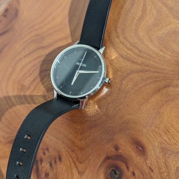 NIXON Kensington Watch - Picture 8 of 8